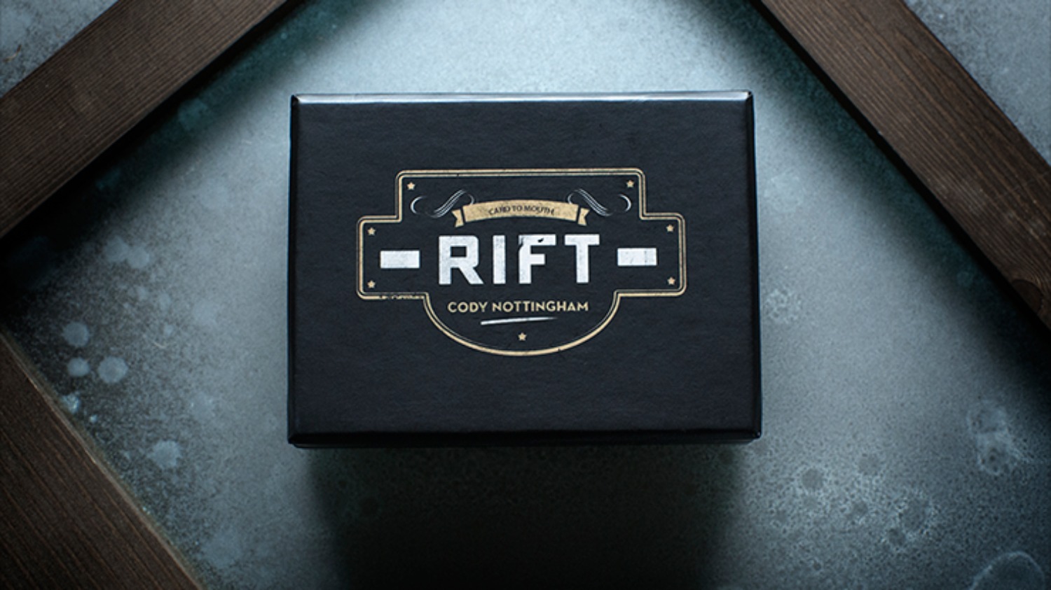 [리프트] Rift by Cody Nottingham - 관객이 선택한 카드만 유리창을 통과합니다.