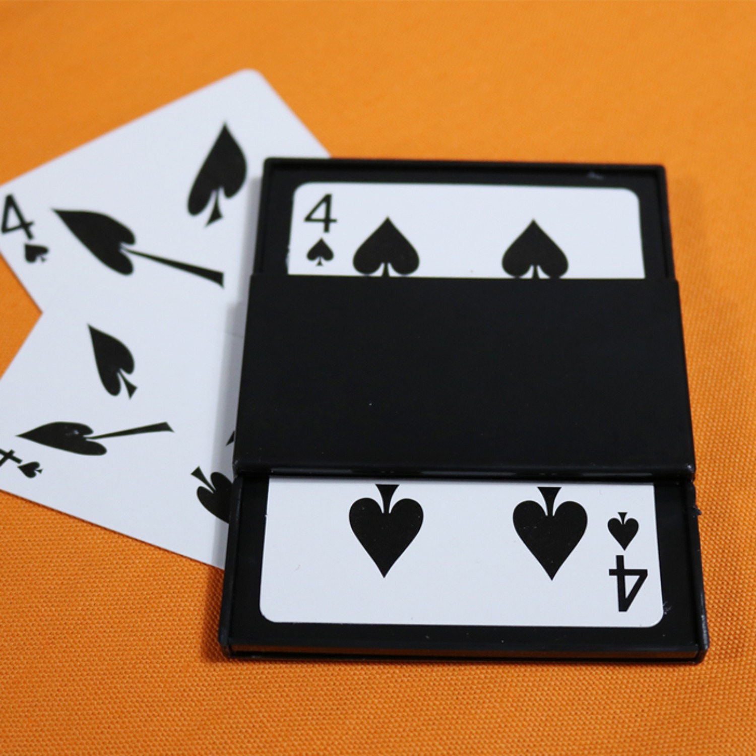 [카드체인저 Card changer] 카드가 순식간에 바뀌는 두개의 카드마술을 연출하실 수 있습니다.