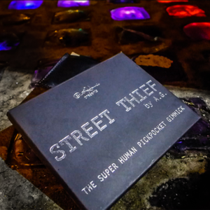 [스트릿 디프] Paul Harris Presents Street Thief (U.S. Dollar - BLACK) by Paul Harris - 관객의 주머니에서 꺼낸 지갑에서 순식간에 지폐만 남고 지갑이 사라집니다. 사라진 지갑은 어디에 있을까요?