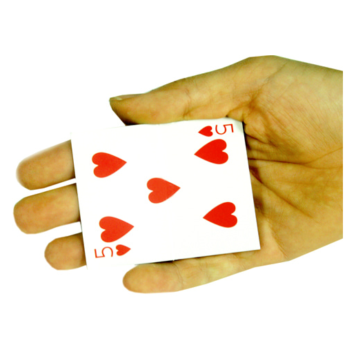 카드투매치(Card to Match) 카드가 순식간에 성냥갑으로 변합니다.