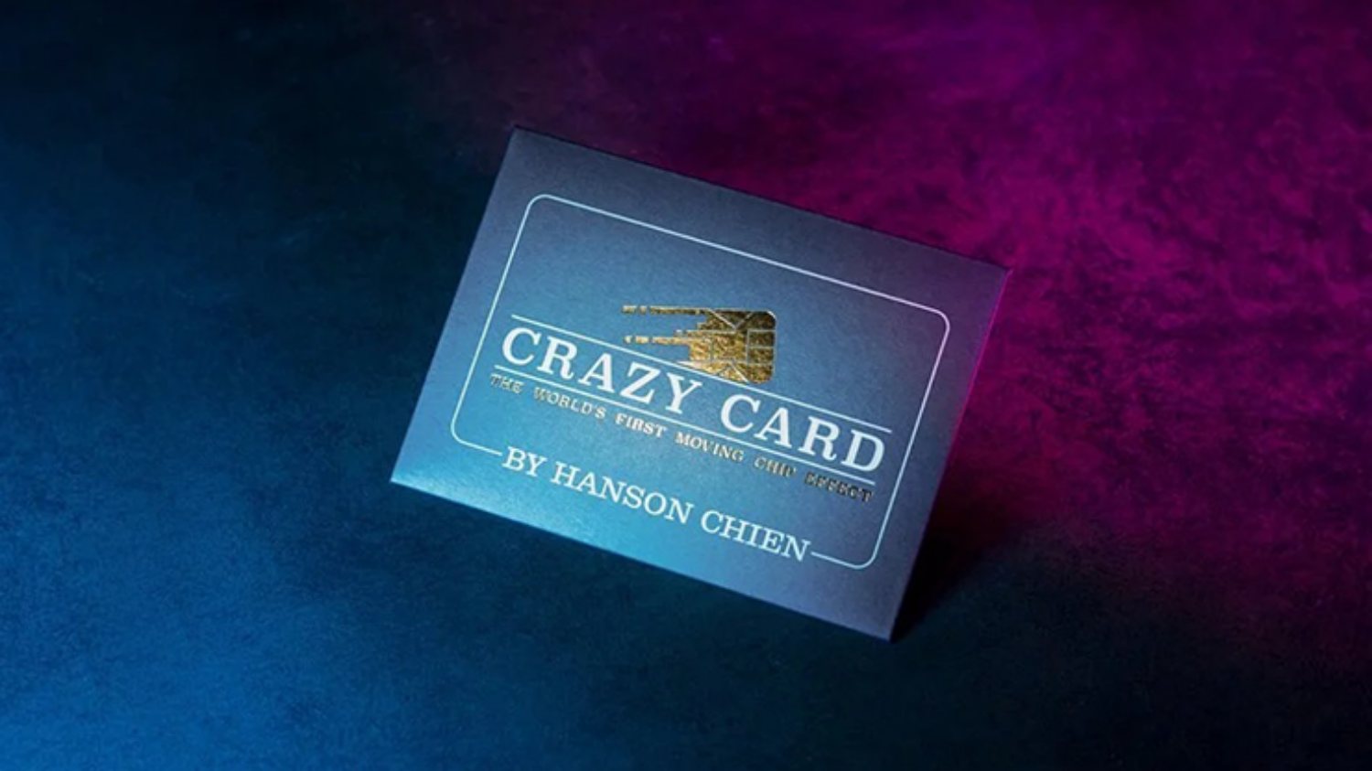 크레이지 카드(Crazy Card) 신용카드에 있는 IC칩을 이동시킬 수 있습니다.